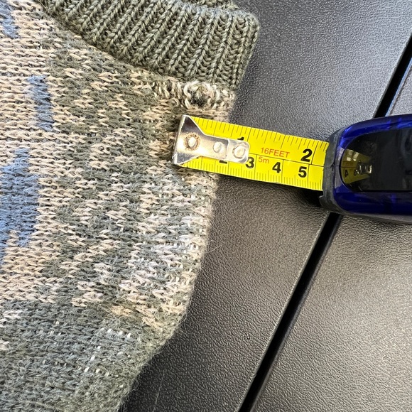 Van Heusen wool patterned sweater size M long sleeve green blue - Picture 4 of 4